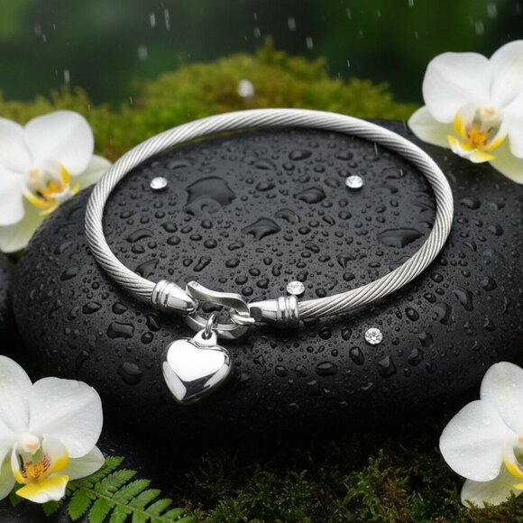 🆕️Cable Bangle Bracelet with Heart Charm 18K White Gold Plated Stainless Steel - Picture 6 of 9